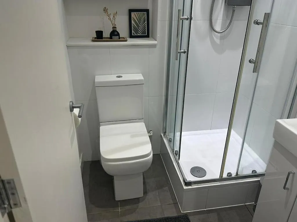 Modern 1 Bed Flat In The Heart Of Hackney Apartment London